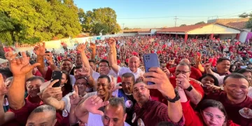 Warton Lacerda reúne multidão para lançamento de pré-candidatura em Altos