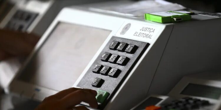 Aberto prazo para transferência temporária de local de votação