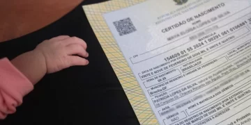 Uma criança é registrada a cada quatro horas sem o nome do pai no Piauí