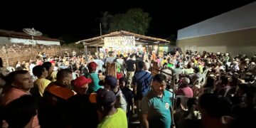 Dr. Dinan reúne multidão em reunião no bairro Tijuca em José de Freitas