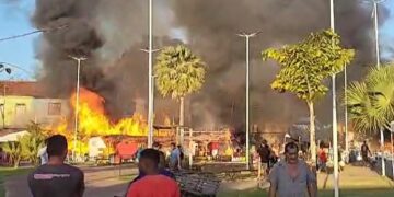 Incêndio destrói barracas de festejos em José de Freitas