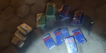Casal é preso com 23 tabletes de cocaína dentro de carro no sul do Piauí