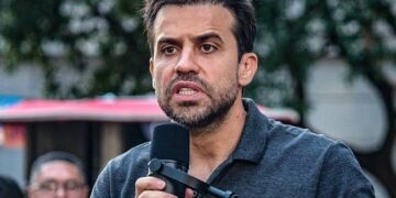 Datena perde controle e parte para cima de Pablo Marçal durante debate em São Paulo