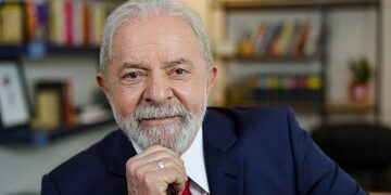 Lula sanciona lei que permite concurso público com prova online