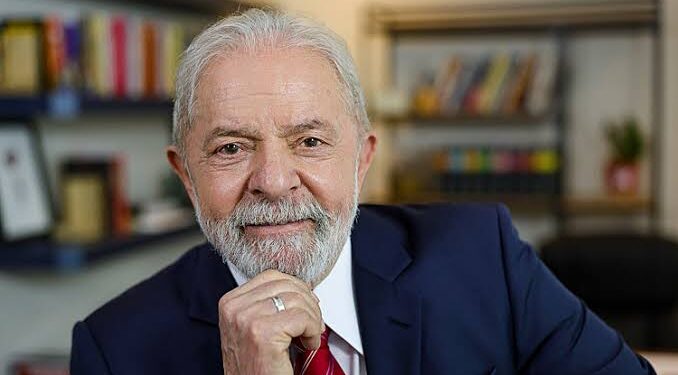 Lula sanciona lei que permite concurso público com prova online