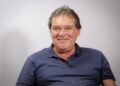 Gustavo Medeiros mantém dianteira e alcança 80% dos votos válidos, aponta o Instituto Opinar