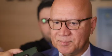 Presidente Franzé Silva exonera todos os servidores comissionados da Alepi