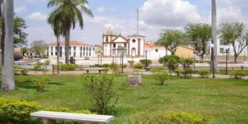 Oeiras bate recorde de calor e registra a maior temperatura do país