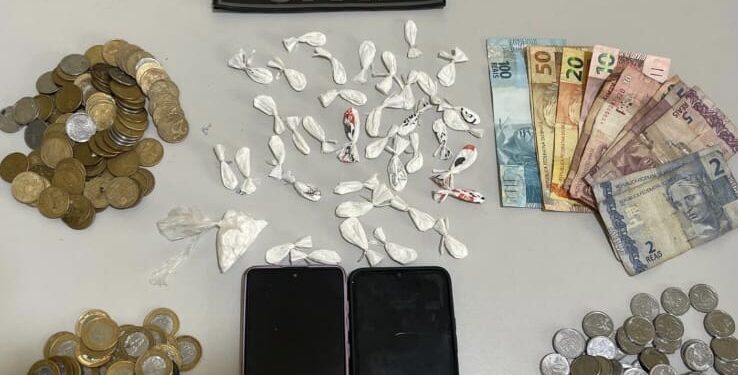 Polícia Civil prende duas pessoas acusadas de tráfico de drogas em José de Freitas