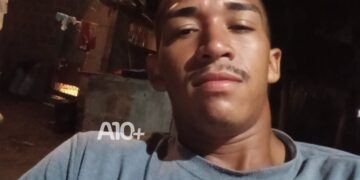 Família pede ajuda para localizar jovem de 22 anos que saiu de casa há 3 dias em Teresina