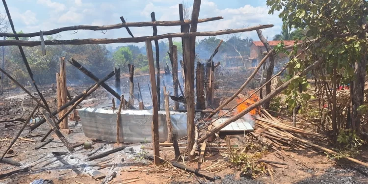 Homem ameaça irmã de morte e incendeia terreno dos pais em Demerval Lobão