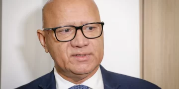 Vinte e três dias após demissão em massa, presidente da Alepi volta atrás e renomeia comissionados