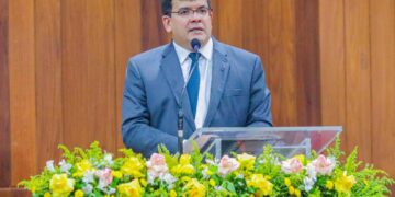 Rafael Fonteles anuncia concurso com 1.000 vagas para a Secretaria de Saúde em 2025