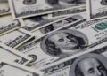 Dólar fecha em R$ 6,06 e atinge recorde desde Plano Real