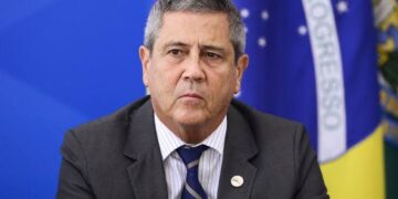 Ex-vice de Bolsonaro, Braga Netto é preso em operação da Polícia Federal