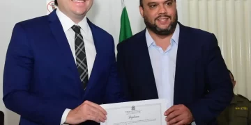 Prefeito Pompílio Evaristo e vice Ribamar Neto são diplomados pela Justiça Eleitoral