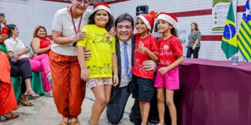 Rafael Fonteles entrega 30 toneladas de alimentos da agricultura familiar em ação da SAF