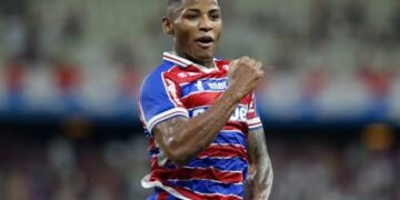 Fluminense contrata jogador piauiense por R$ 29 milhões