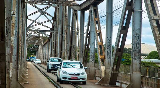 Estruturas da Ponte Metálica entre Teresina e Timon apresentam desgaste severo