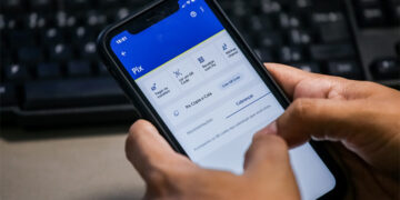 Mulher é presa suspeita de usar filha para aplicar golpe do falso PIX no Piauí