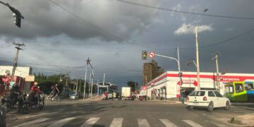 Com ventos intensos de até 100 km/h, Defesa Civil emite alerta para chuvas intensas no Piauí