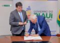 Governador Rafael Fonteles transmite cargo ao vice Themístocles Filho e sai de férias por 12 dias