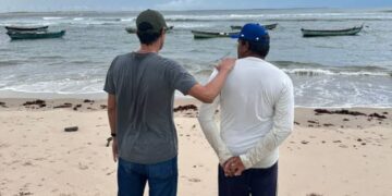 Pescador é preso na praia da Pedra do Sal por não pagar pensão alimentícia