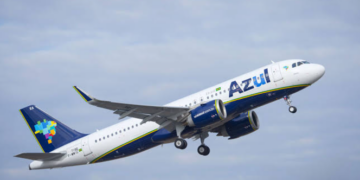 Avião da Azul faz pouso de emergência em Parnaíba, Piauí, após piloto declarar pouco combustível
