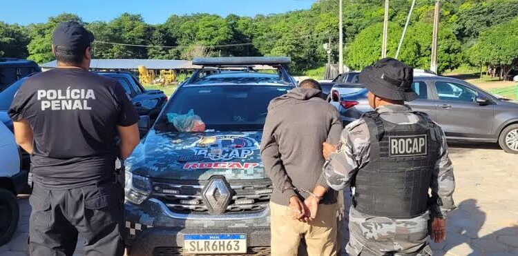 Homem é preso tentando enviar celulares e drogas para dentro de presídio em Altos