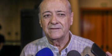 Prefeitura de Teresina anuncia reajuste salarial de 6,5% para professores da rede municipal de ensino