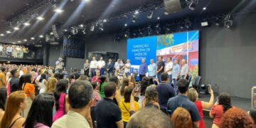 Prefeitura de Teresina empossa 941 novos servidores concursados da FMS