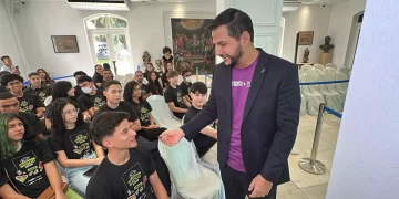 Governo do Piauí premia estudantes com melhor desempenho no Enem 2024