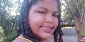 Menina de 11 anos morre ao ingerir desodorante em desafio na internet