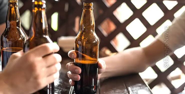 Câmara aprova aumento de pena para quem der ou vender bebida alcoólica a menores de idade