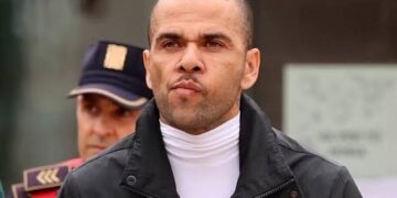 Tribunal espanhol anula condenação de Daniel Alves por agressão sexual