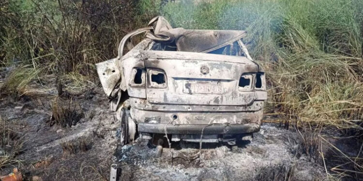 Quatro jovens piauienses morrem carbonizados após grave acidente envolvendo três veículos na Bahia
