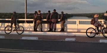 Após cair de ponte, homem de 35 anos morre afogado no rio Parnaíba, em Floriano