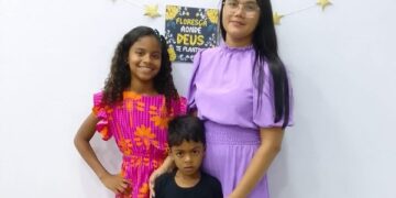 Criança morre e família é internada após ingerir ovo de Páscoa suspeito de envenenamento