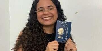 Piauiense é aprovada em intercâmbio e faz rifa para conseguir estudar na Irlanda