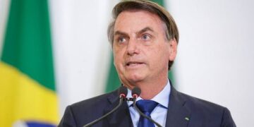 Bolsonaro passa mal e é atendido com urgência em hospital no Rio Grande do Norte