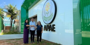 Sede da APAE de Campo Maior recebe nova sala de cinema