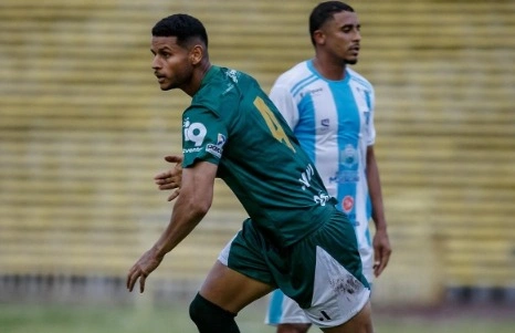 Altos vence Maracanã fora de casa e assume liderança na Série D