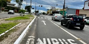 Motoristas de app ganham acesso às faixas exclusivas de ônibus em Teresina
