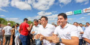 Governador e Leo Sobral do DER inauguram obras no Território Serra da Capivara