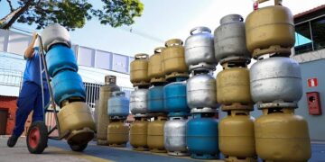 Distribuidora anuncia aumento no preço do gás de cozinha no Piauí e outros estados do Nordeste