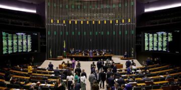 Câmara aprova projeto que amplia número de deputados federais