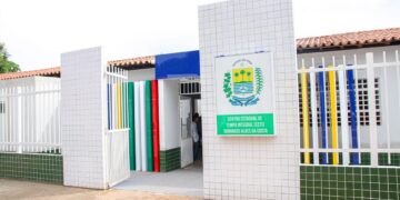 Rafael sanciona lei para aumentar segurança no ambiente das escolas públicas