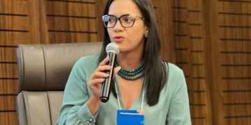 Vice-prefeita Andreia Ferreira é diagnosticada com Leucemia Promielocítica Aguda, mas apresenta boa recuperação