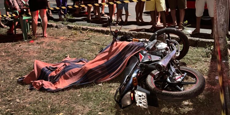Adolescente de 15 anos morre após colisão com poste no interior do Piauí