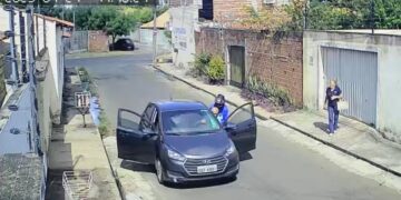 Criminosos armados rendem casal e fogem com carro na zona Leste de Teresina